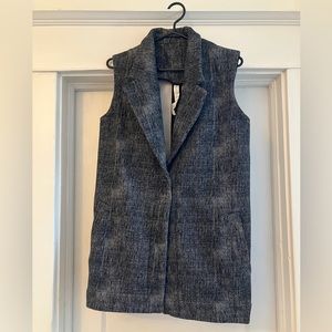 Lululemon, fleece-lined, patterned blazer vest, size 6